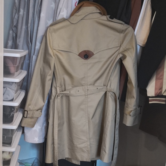 Coach petite trench coat exclusive to Asian market - Picture 6 of 8